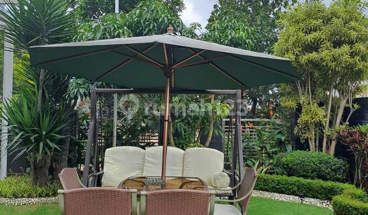 Dijual Rumah Modern Glass House, Dago Pakar Bandung,