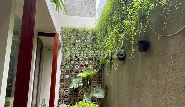 Townhouse 2 Lantai di Jagakarsa Di Dalam Lingkungan Asri dan Nyaman