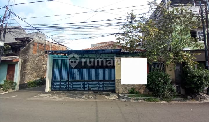 Rumah 2 Lantai Di Otista Selangkah Ke Pusat Kota, Akses Mudah, Bebas Banjir, Dekat Pintu Tol Dekat Ke Pusat Kota