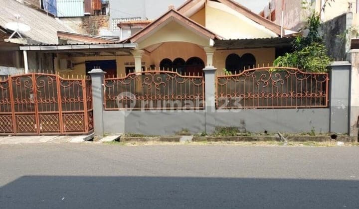 Dijual Rumah Hitung Tanah Setiabudi Cocok Dibangun Kost-Kost