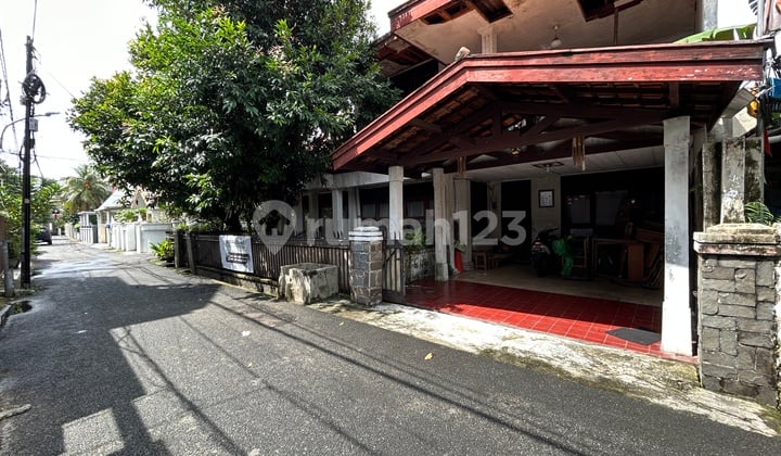 Dijual Rumah Hitung Tanah Tebet Jalan 2 Mobil