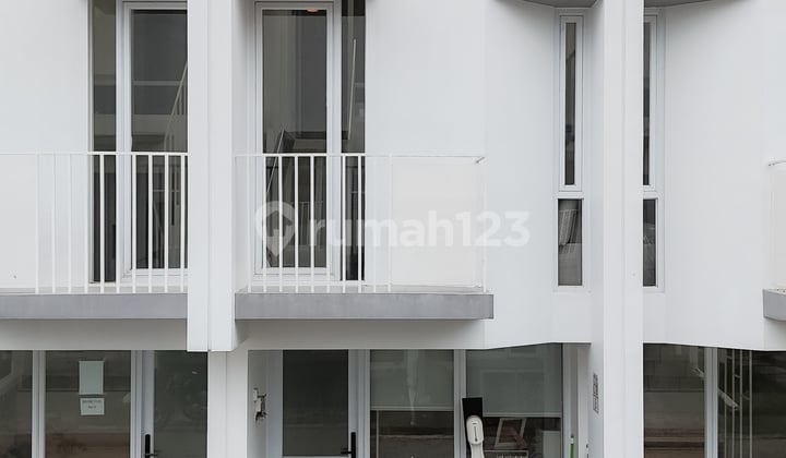 Myza Flathouse Tipe3x10 BSD City