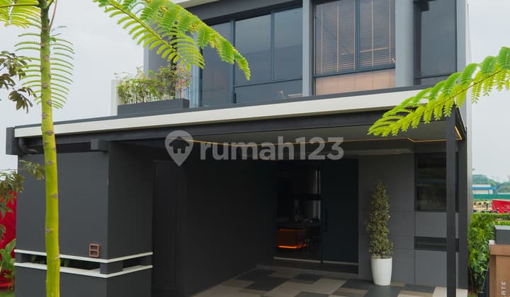 Luxury House with Complete Facilities and Affordable Price
