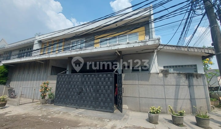 Quick Sale Ready-to-Use Multi-Purpose Warehouse in Paku Alam, Close to Toll Road in Alam Sutera