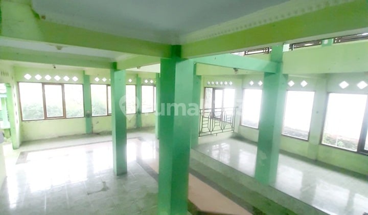 Rumah-usaha 2 Lantai Shm Unfurnished Seluas 440/250 Pinggir Jalan. Raya Tentara Pelajar Pangen Juru Tengah Purworejo Jawa Tengah