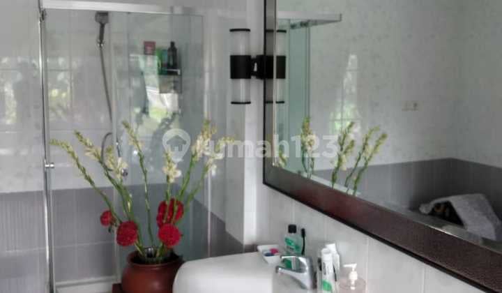 Rumah Villa Mewah View Gunung Full Furnished Dekat Alun Alun View Sungai Progo dan Gunung SHM di Magelang Tengah