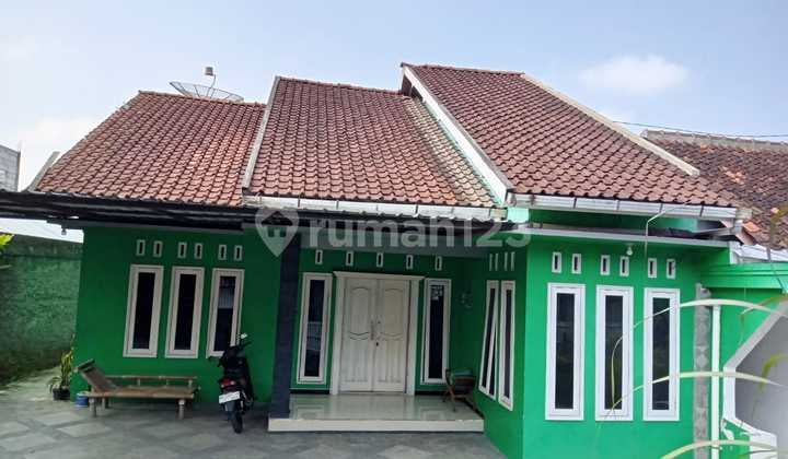 Rumah Bagus Dekat Jalan Raya Urip Sumoharjo