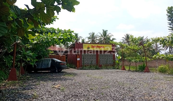 Rumah Makan Aktif Dijalan Mayor Kusen Arah Borobudur