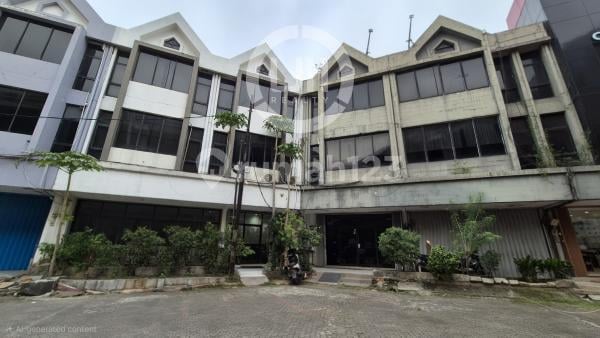 3-Storey Linked Shop House on West Boulevard, Kelapa Gading, North Jakarta 3-Storey Linked Shop House on West Boulevard, Kelapa Gading, North Jakarta