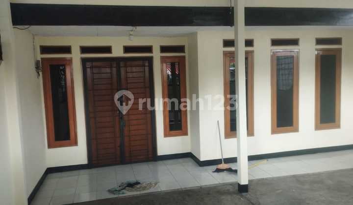 Nice House Ready to Occupied in Cikoko, South Jakarta