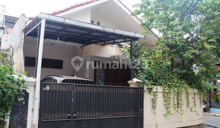 Tinggal Bawa Badan! Rumah Full Furnished Disewakan Dimampang