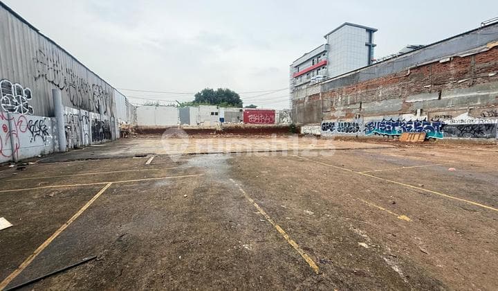Disewakan Tanah Lokasi Strategis di Jalan Panjang Arteri Permata Hijau, Jakarta Selatan