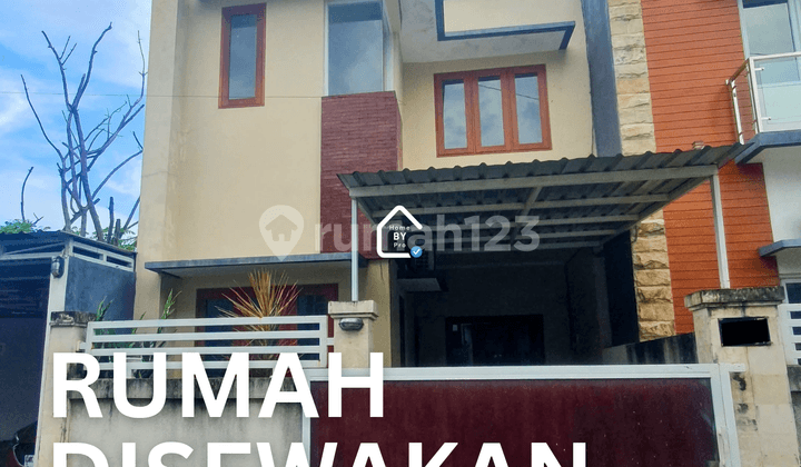 Rumah Sewa Tahunan Denpasar Bali Dekat Bandara dan Akses Tol