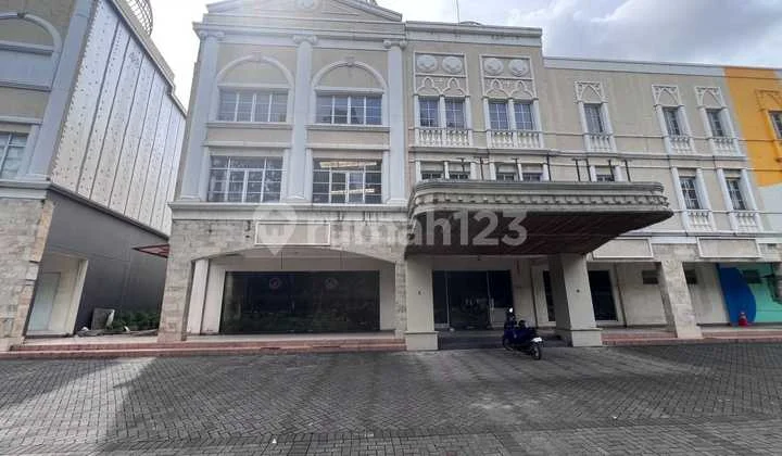 Ruko HOLYWOOD PLAZA Luas 708m2 Cikarang, Bekasi Ruko HOLYWOOD PLAZA Luas 708m2 Cikarang, Bekasi