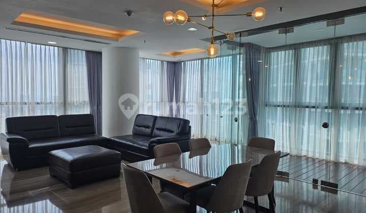Apartment Rental: 3BR Furnished Private Lift, Strategic Location in Kemang, South Jakarta.