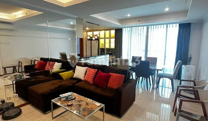Disewakan Cepat Apartemen Premium Kemang Village, Harga Terbaik, Furnished, Siap Huni