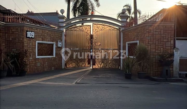 Dijual Cepat Rumah Paviliun Full Kristal Furnish Mewah Cibubur Jakarta Timur