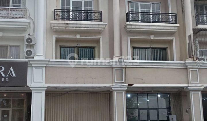 Dijual Ruko 3 Lantai Siap Huni di Harapan Indah Bekasi