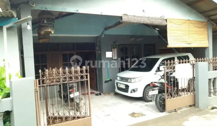 Dijual Rumah 6 Kamar Tidur di Margahayu Bekasi Timur