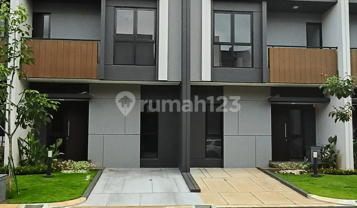 Dijual Murah Rumah 2 Lantai di Cluster Regia Summarecon Crown Gading Bekasi Nego Sampai jadi