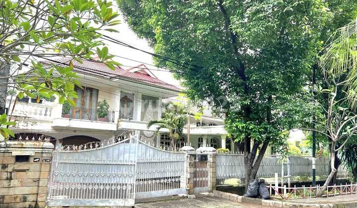 Rumah Mewah Hook 2 Lantai di Kayu Putih Pulo Mas Jakarta Timur