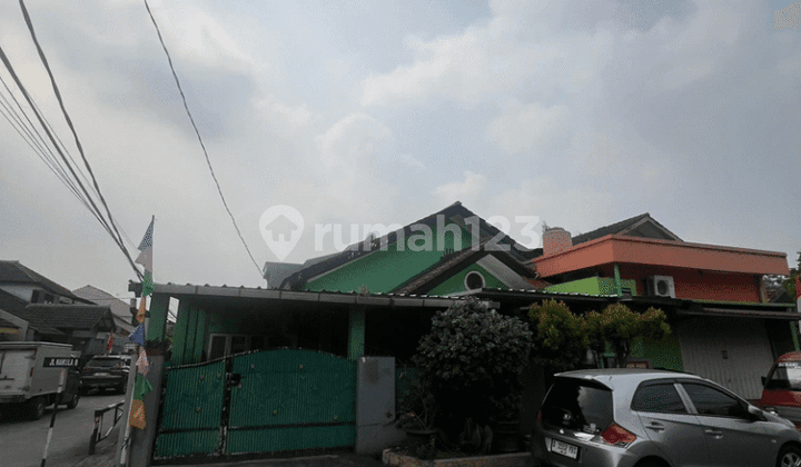 Rumah Hoek Murah + Toko di Pinggir Jalan Raya Galaxy Bekasi Selatan Harga Nego Sampai Jadi