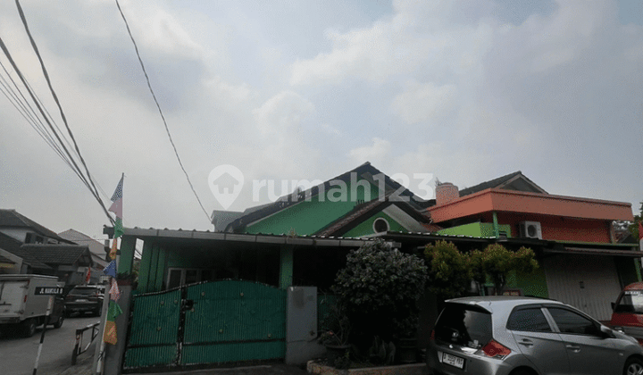 Rumah Hoek Murah + Toko di Pinggir Jalan Raya Galaxy Bekasi Selatan Harga Nego Sampai Jadi