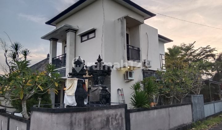 Rumah Cantik di Bongan Hanya 15 Menit Dari Nuanu