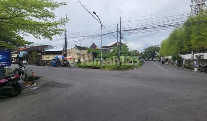 Tanah Kecil Langka dekat RS Siloam Sunset Road