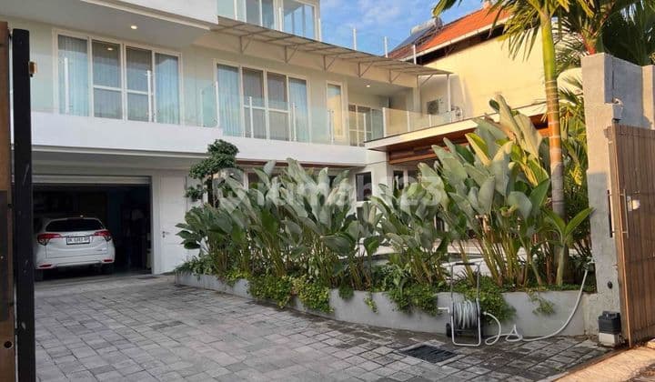 Drop Price !! Umalas Modern Luxury Villa Ready To Move In