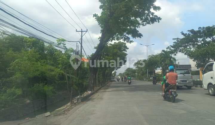 Tanah Istimewa Ngantong di Sunset Road Utama Seminyak dapat 2 jalan