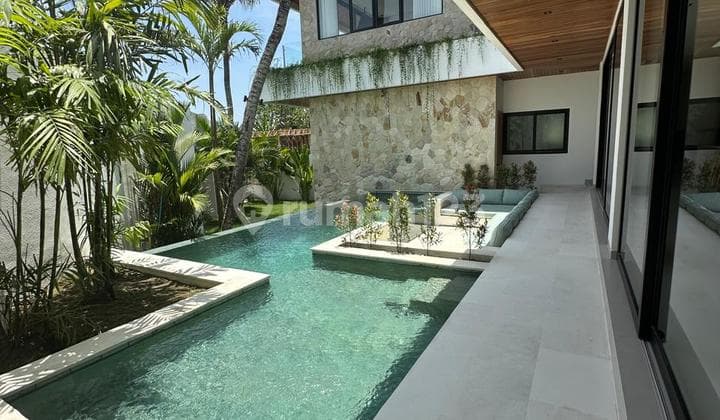 Villa Baru dengan Penyelesaian Sempurna di Tumbak Bayuh untuk Sewa 33 Tahun