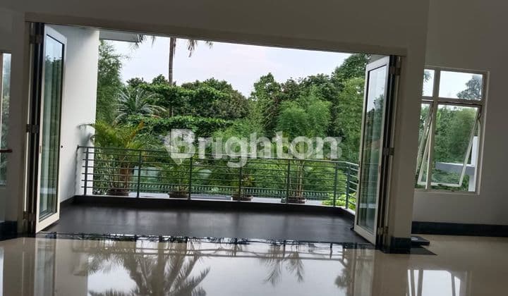 A SPACIOUS AND LUXURIOUS HOUSE IN TELAGA GOLF BSD