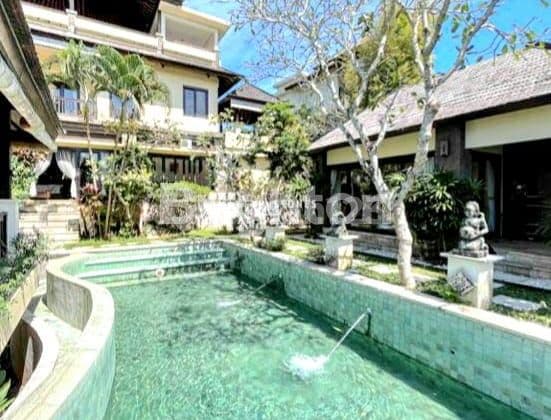 Beautiful Villa With Overlooking Jimbaran Beach And Airport