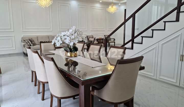 Dijual Rumah di Boulevard Citra Gran ( Bangunan Baru)