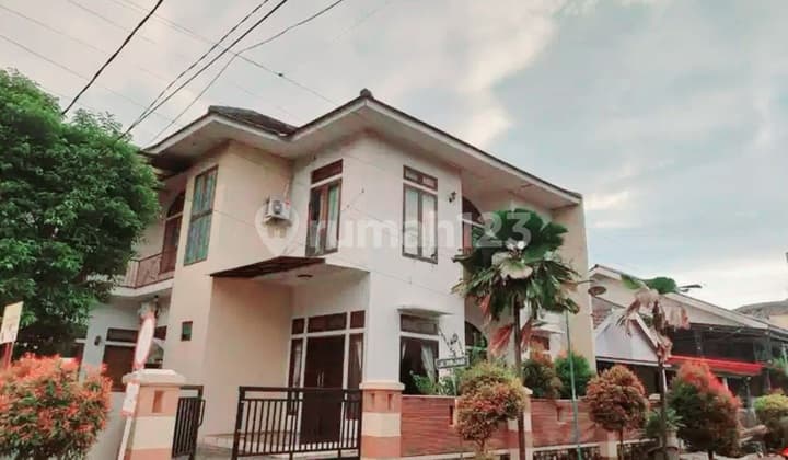 Dijual Cepat (urgent) Rumah 2 Lantai Posisi Hook Di Jatiwarna Rumah