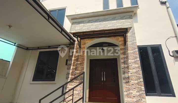 Jual Cepat Rumah 2 Lantai Di Bukit Golf