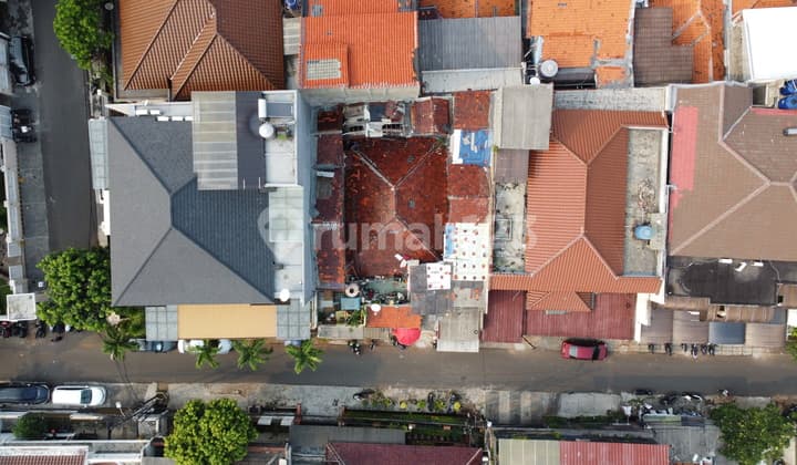 Rumah di Tebet Hitung Tanah Dekat dengan Jalan Saharjo Jalan Soepomo Jalan M. T. Haryono Kokas Jalan Sudirman Jalan Thamrin