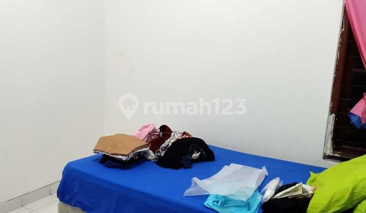 Rumah cantik di Pondok Gede dalam komplex, one Gate system, Jalan 2 Mobil