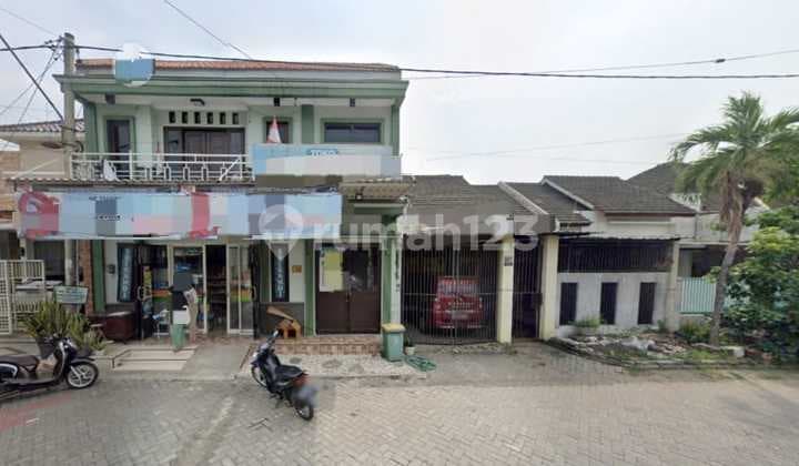 0402.11 Dijual Rumah Usaha Lelang Graha Majapahit Mojokerto