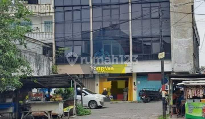 Cheap Shop House for Sale in Surabaya on Raya Ngaglik