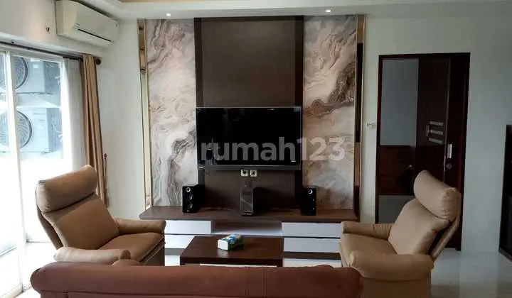 Turun Harga Dijual/Sewa Apartemen 2 Jadi 1 Puncak Bukit Golf Tower A