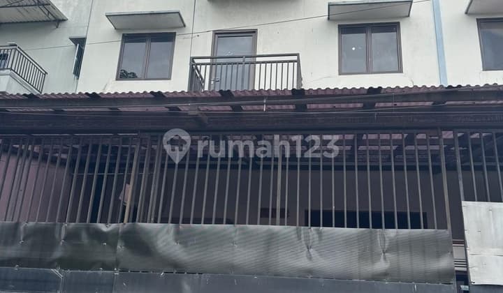 Dijual Ruko 4 Lantai di Wijaya Kusuma, Jelambar