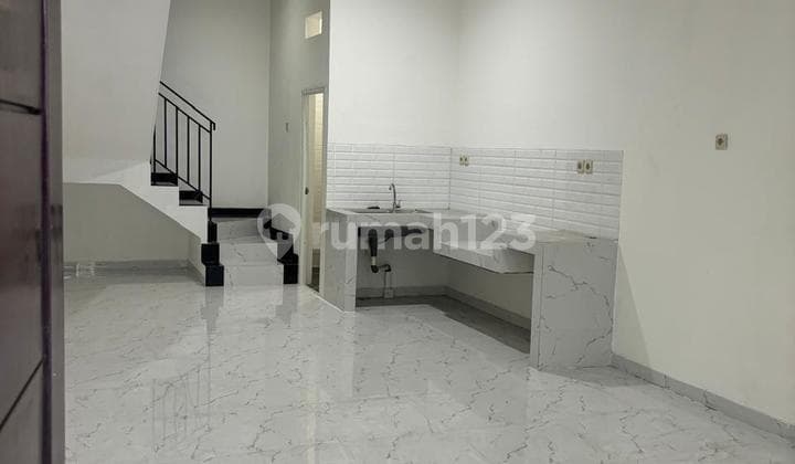 Dijual Rumah Siap Pakai dan Siap Huni di Jelambar