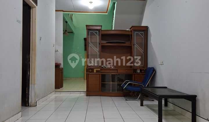 Rental Ready-to-Occupy and Ready-to-Use House in Sector 7B