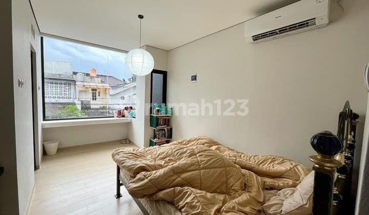 3-Story House, Good SHM, Bintaro Jaya Sector 9
