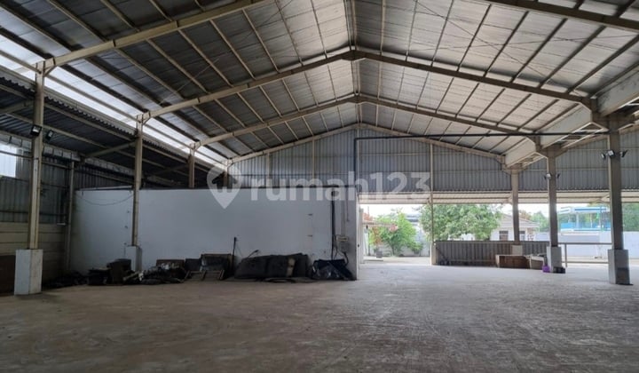 Disewakan Gudang Warehouse Siap Pakai di Pinggir.jalan.raya Babelan