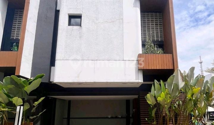 Rumah 2 Lantai. SHM Bsd Fasilitas Lengkap. Bagus