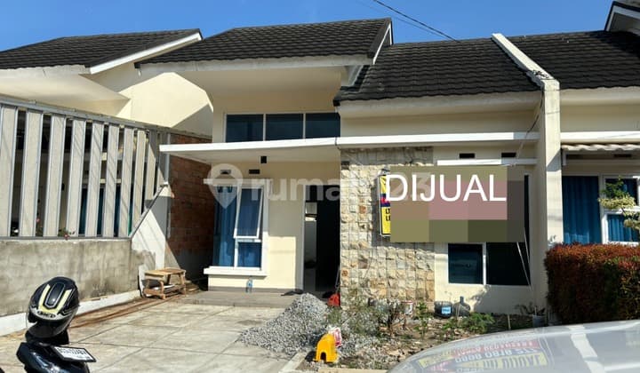 Dijual rumah siap huni komplek Green Center Park