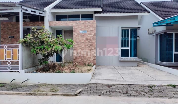 Dijual rumah cluster Willow komplek Center Park Palembang